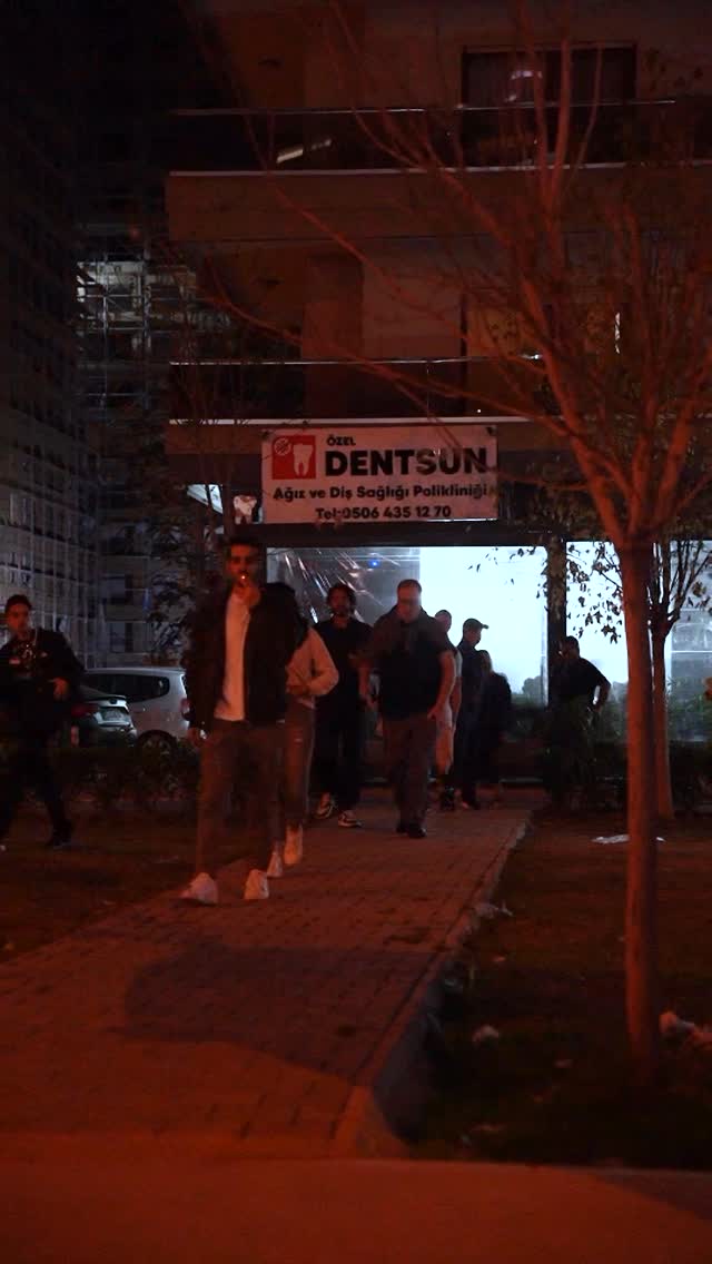 ✨ Dentsun Night: Another Unforgettable Evening ✨
The night was full of energy, music, and endless smiles. Our guests once again came together to celebrate not just perfect smiles, but the joy and confidence that come with them. From laughter to dancing, every moment reflected the spirit of Dentsun elegance, happiness, and togetherness. 💃🕺
Because at Dentsun, we believe a beautiful smile deserves a night worth remembering.
📞 +90 (540) 003 35 36
🔗 dentsun.com.tr